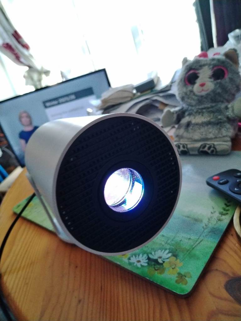 Projector Collection from ME1 area # Got stuff get cash 