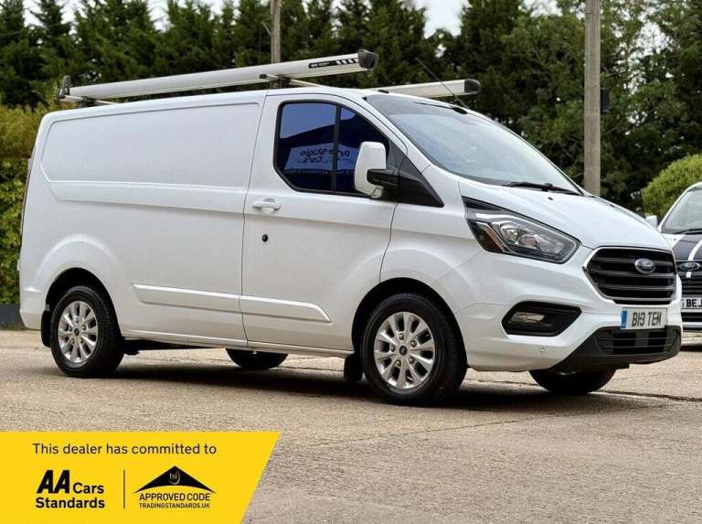 2018 Ford Transit Custom 2.0 EcoBlue 130ps Low Roof Limited Van PANEL VAN DIESEL Manual
