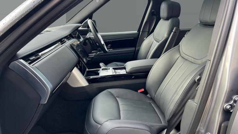 2025 Land Rover Range Rover 3.0 P400 HSE LWB 4dr Auto [7 Seat] ESTATE PETROL Automatic