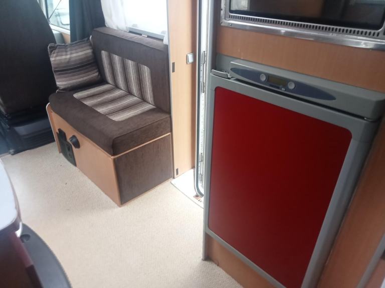 A CLASS PILOTE MOOVEO 6 BERTH 08 PLATE 