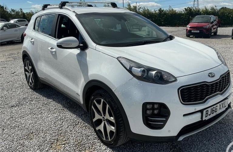 2016 Kia Sportage 2.0 CRDi GT-Line 5dr 4WD ++ NAV / LEATHER / ULEZ / 9 SERVICES ++ ESTATE Diesel ...