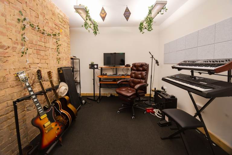 SoundProofed Room | Music Studio | Creative Space in Hackney Central E8