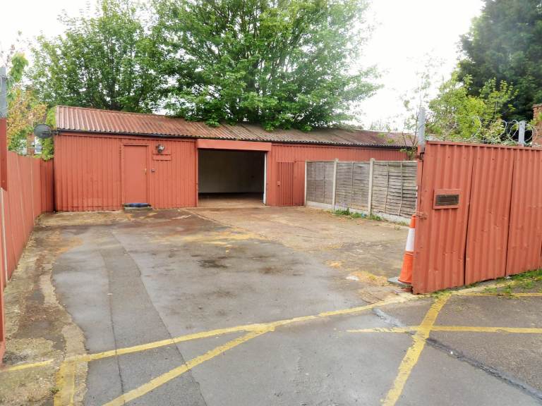 Vehicle Repair Workshop / Garage / Warehouse To Let in Walthamstow E17
