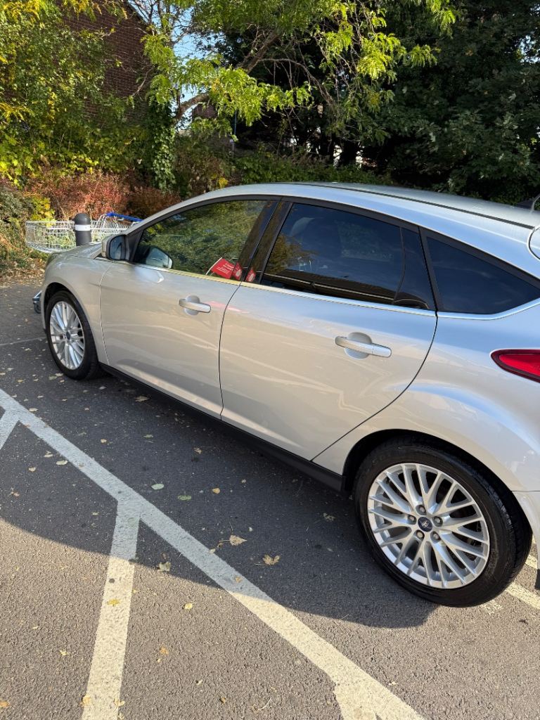 Ford, FOCUS, Hatchback, 2014, Manual, 998 (cc), 5 doors