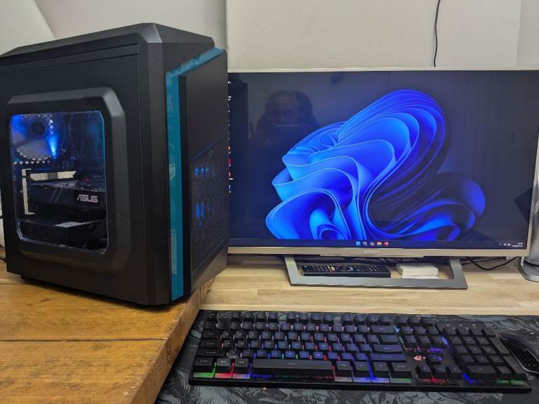 GAMING PC MSI RYZEN 5 1600 GTX 1070 8GB 256GB NVME M.2 SSD 500GB HDD 16GB RGB RAM 24" MONITOR COD