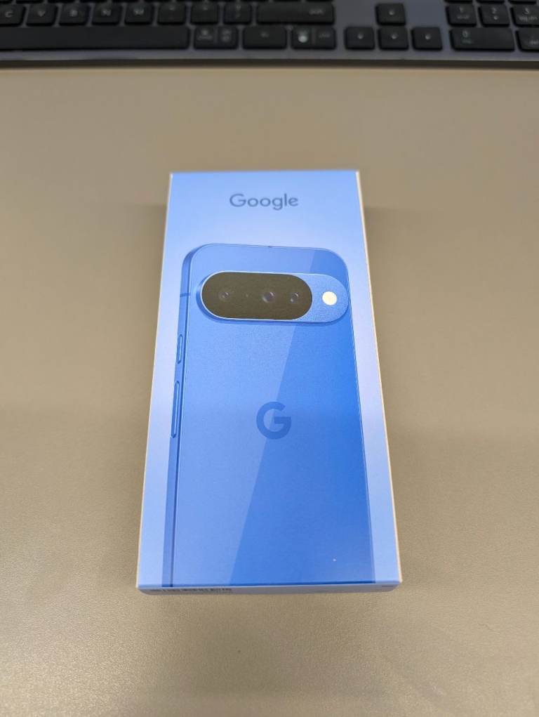 image for Brand New Google Pixel 10 128gb in Blue/Indigo + 2yers warranty