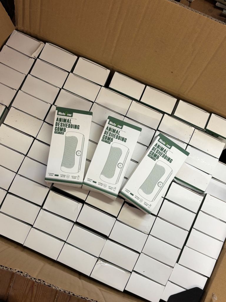 Horse, dog & cat de shedding brushes 