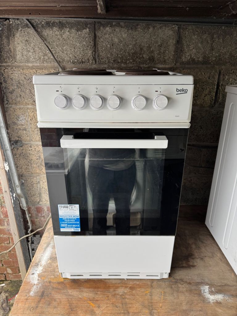 Beko 50cm Cooker - Freestanding 