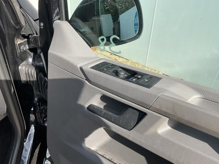 2022 Volkswagen Transporter Shuttle 2.0 TDI 150PS SE Minibus DSG MPV DIESEL Automatic