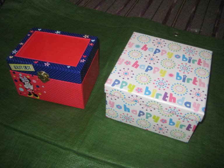 Disney Dotty About Minnie Beauty Chest: £3.00; Brand New Happy Birthday Special Box: £2.00