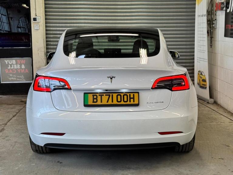 TESLA MODEL 3 (Dual Motor) Long Range Auto 4WDE 4dr 2021