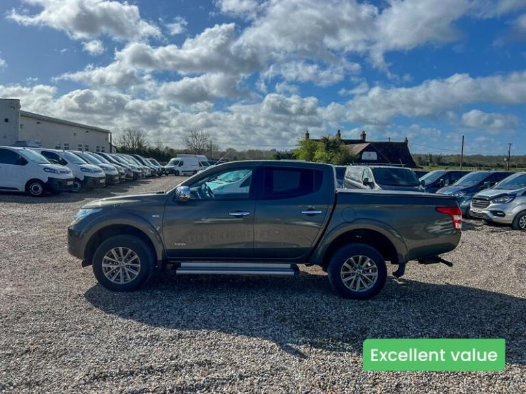 2017 Mitsubishi L200 Titan | 2.5 LT | Double Cab | Air Con | Tow Bar | NO VAT Pickup Diesel Manual