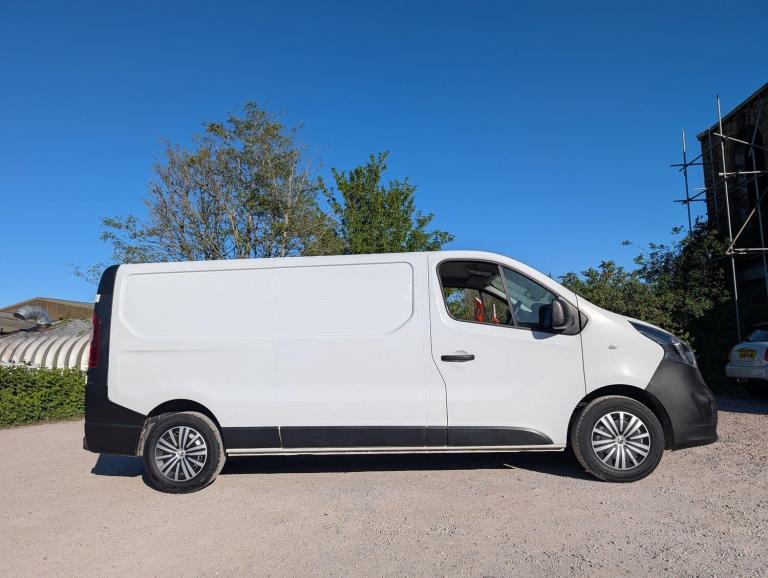 2018 Vauxhall Vivaro 1.6 CDTi 2900 L2 H1 Euro 6 5dr PANEL VAN Diesel Manual
