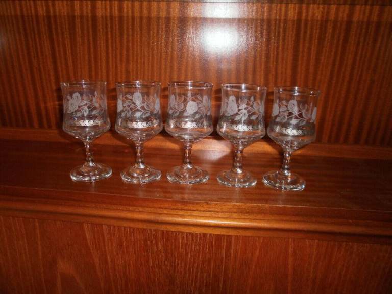 5 x Vintage Sherry Glasses with silver rim