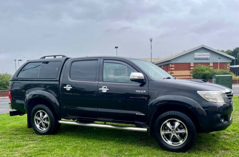 2013 Toyota Hilux Invincible D/Cab Pick Up 3.0 D-4D 4WD 171 PICK UP Diesel Manual