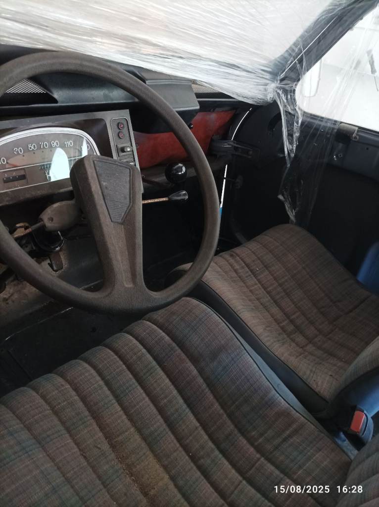 2cv6 club 1983 V5 in France 