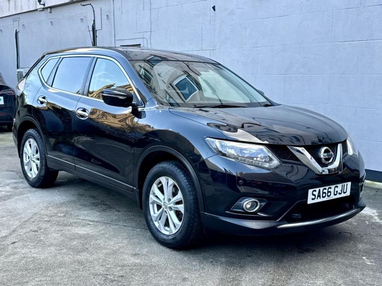 NISSAN X-TRAIL 1.6 DIG-T Acenta Black Manual Petrol 2016