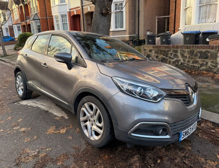Renault Captur excellent condition low mileage 1 previous owner 