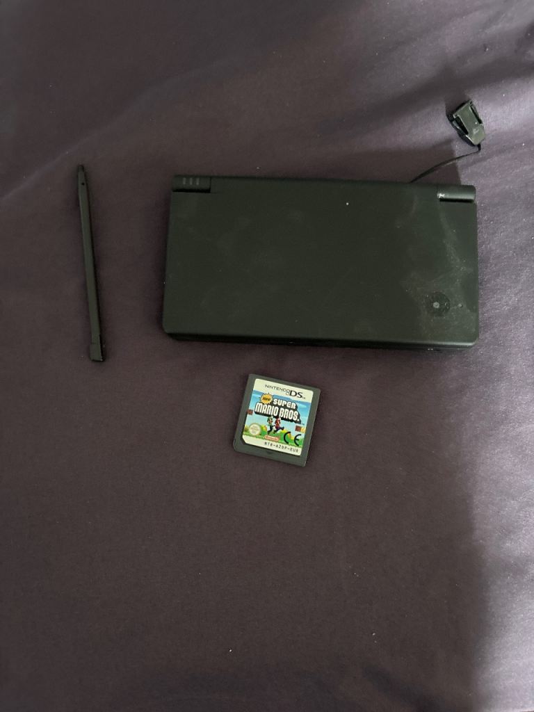 Nintendo ds + super Mario bros
