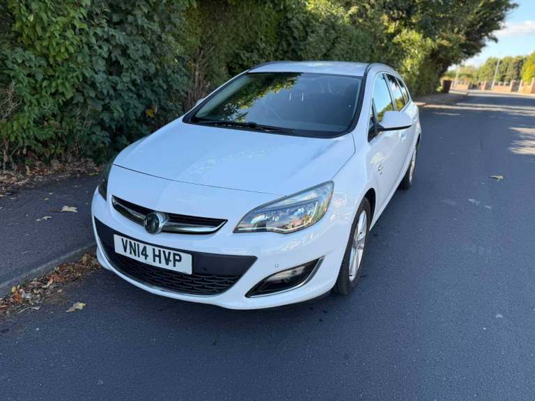 Vauxhall Astra 2.0 CDTi SRi Sports Tourer Estate Automatic 5 Drs with 12 Months MOT&Full-Ser History