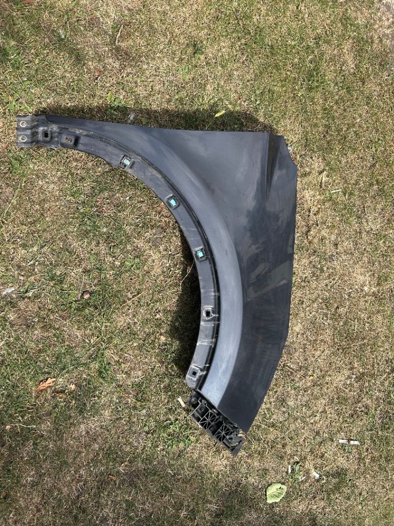 Kia sportage 2016 drivers wing BE paint code grey