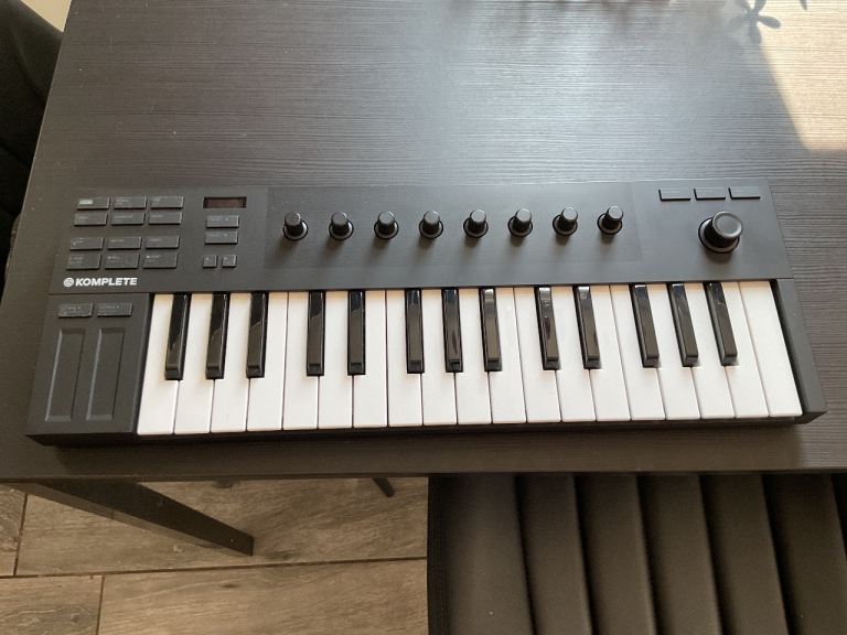 Komplete kontrol m32