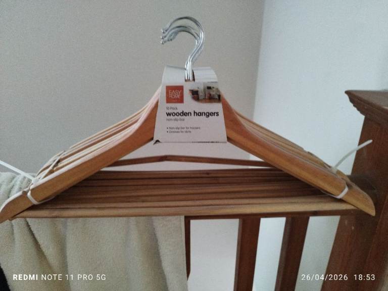 Wooden coat hanger 