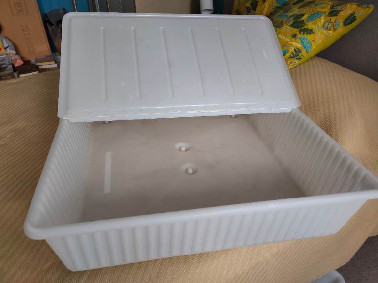Underbed storage boxes
