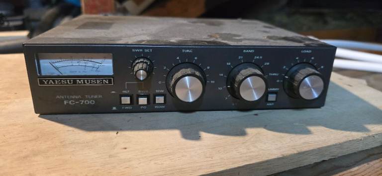 Radio Yaesu FC-700 antenna tuner