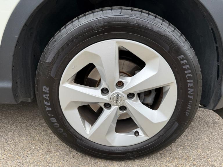 ** GREAT VALUE ** 2018 (68) Nissan Qashqai 1.5 dCi Acenta Premium 5 dr hatchback