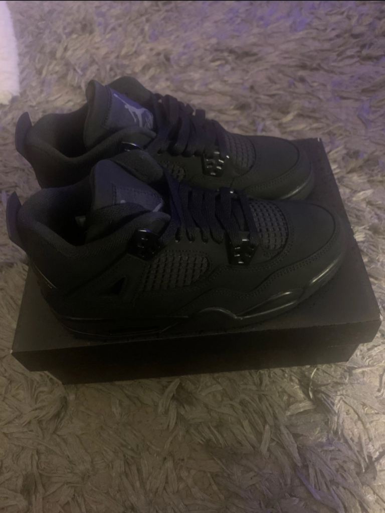 Nike air jordan 4 gs black cat