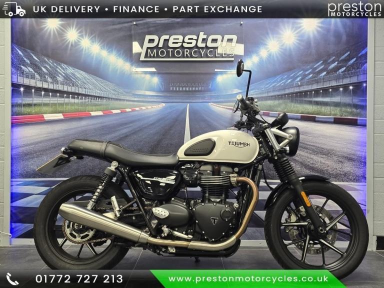 TRIUMPH BONNEVILLE STREET TWIN