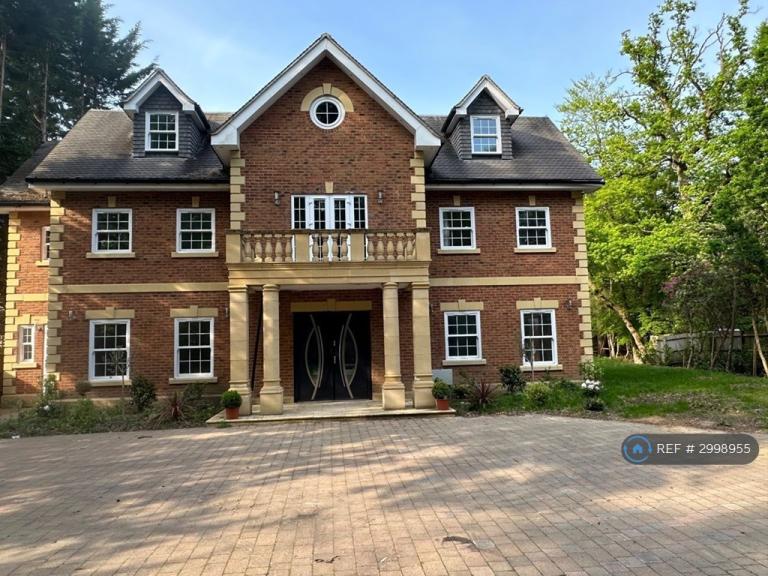 7 bedroom house in Windsor Road, Ascot, SL5 (7 bed) (#2998955)