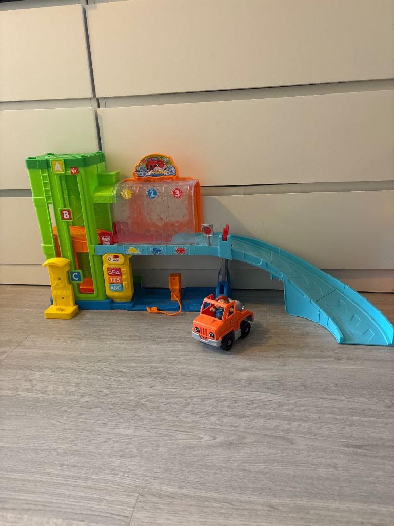 Little people car wash