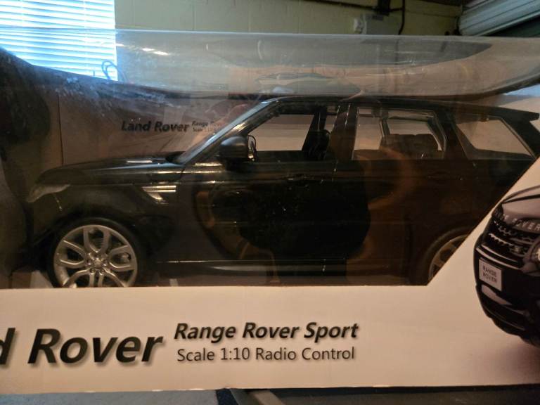Land Rover Remote Control car