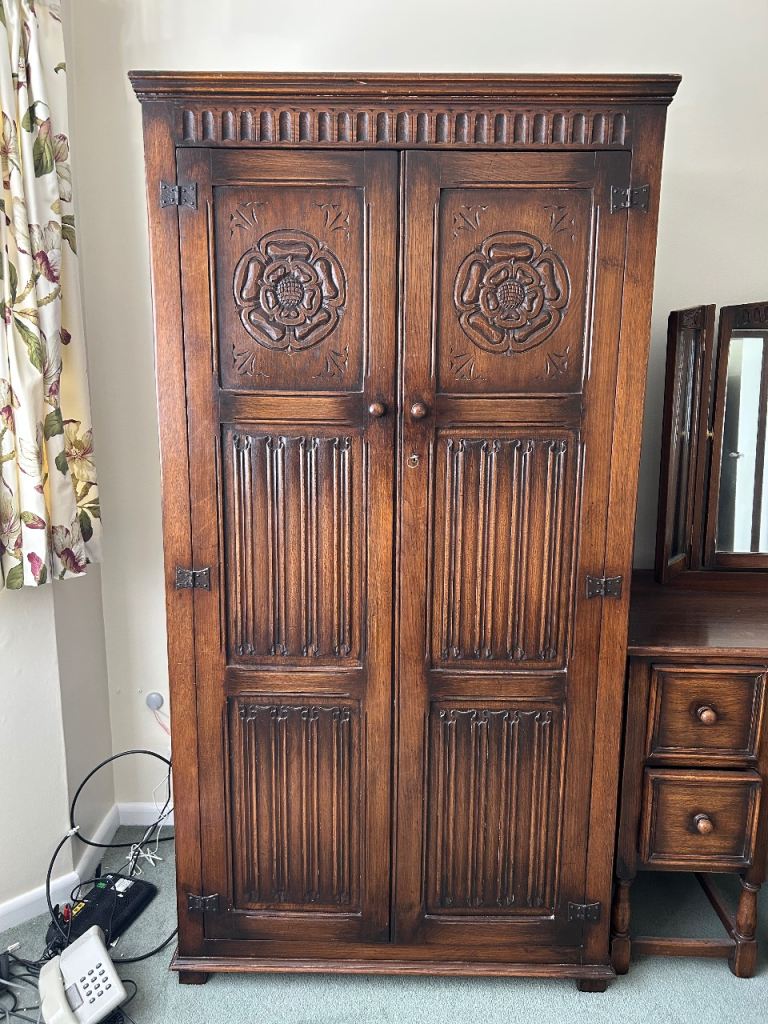 Jaycee Sussex Oak ‘Gentleman’s’ Wardrobe