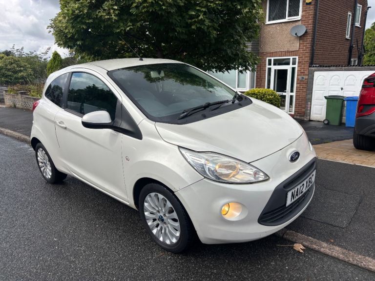 Ford, KA, Hatchback, 2012, Manual, 1242 (cc), 3 doors