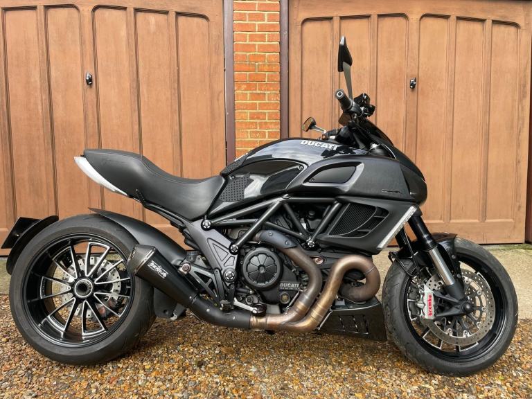 2011 DUCATI DIAVEL
