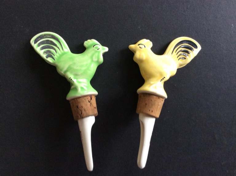 VINTAGE STAFFORDSHIRE CERAMIC COCKEREL DRINKS POURER