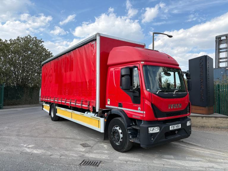 2017 Iveco Eurocargo 180-250 18ton sleeper cab curtainsider 