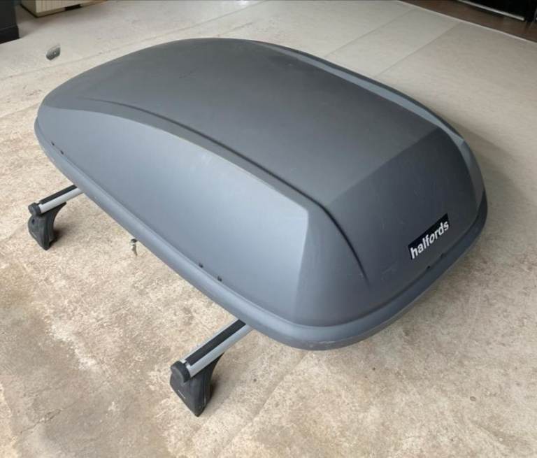 Halfords Top Box 320L (roof bars also available - see in description) 