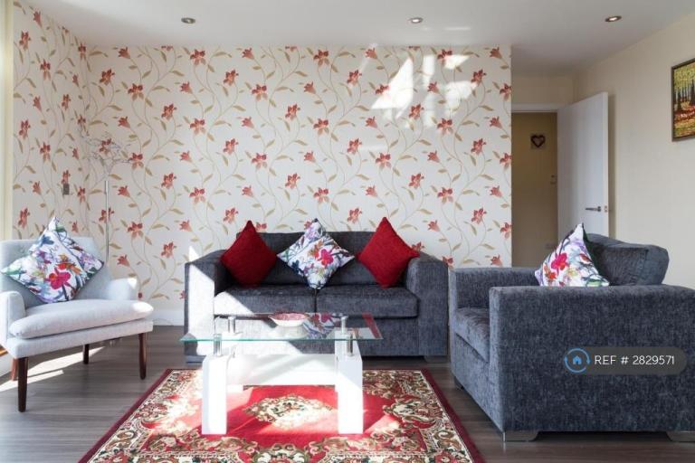 2 bedroom flat in Mill Park, Cambridge, CB1 (2 bed) (#2829571)