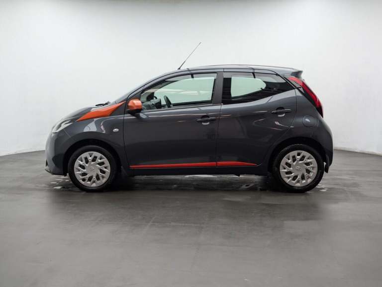 2021 Toyota AYGO 1.0 VVT-i x-play Hatchback 5dr Petrol Manual Euro 6 (s/s) (71 ps) - APPLE C HATC...