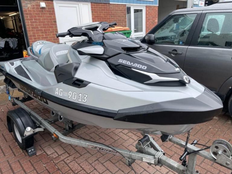 Sea-Doo GTX Limited 300 — 2021