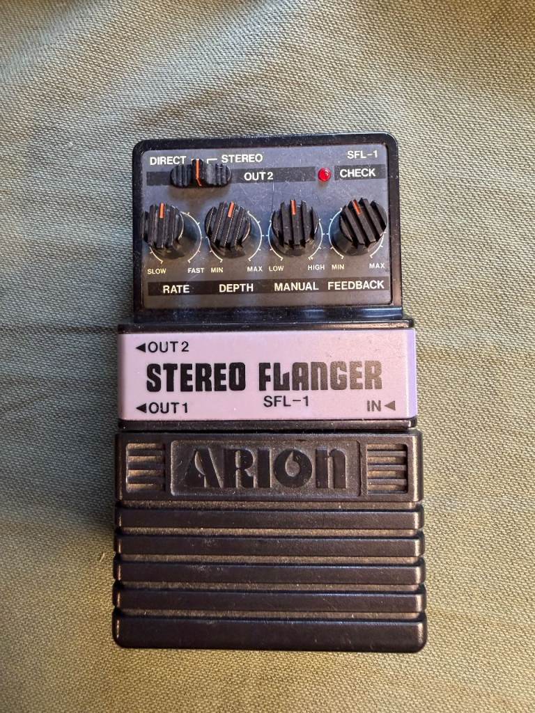 Arion Stereo Flanger pedal