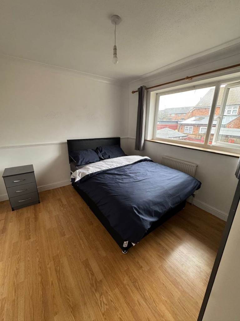  Same-Day Move-In | No Credit Checks | Ensuite