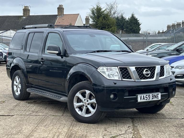 2009 NISSAN PATHFINDER 2.5 dCi Tekna - DIESEL 4x4 - 7 SEATS