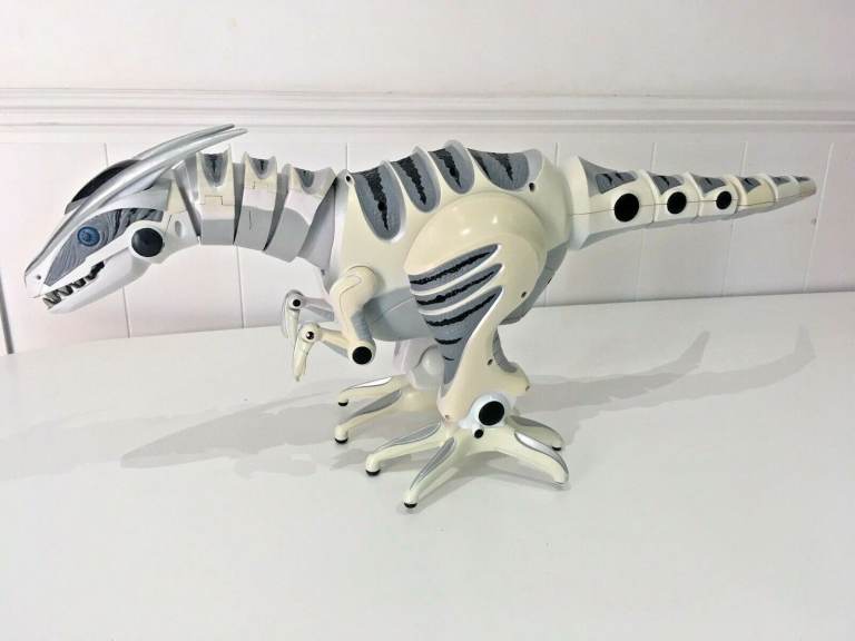 Wowwee 32" Roboraptor Remote Control Dinosaur Toy +++ NO SOUND NO REMOTE+++