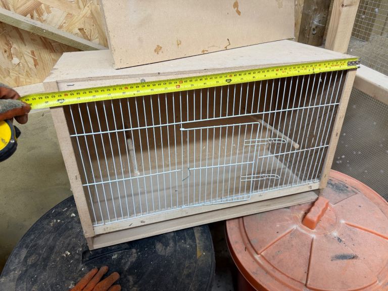 Breeding cage/box