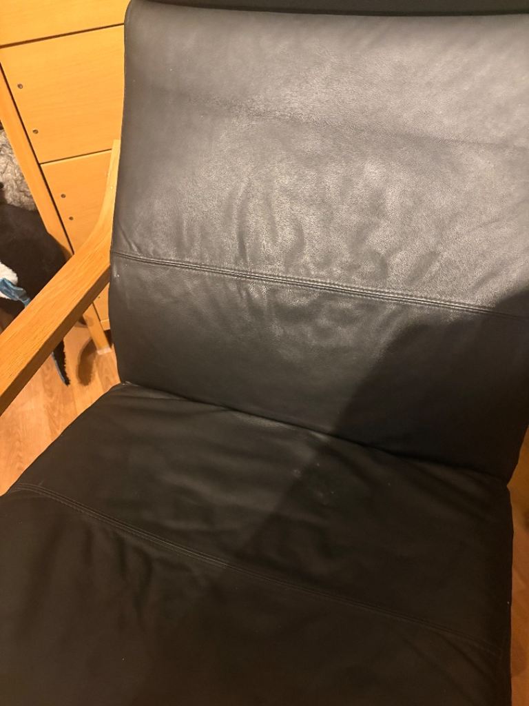 2 Black chairs 